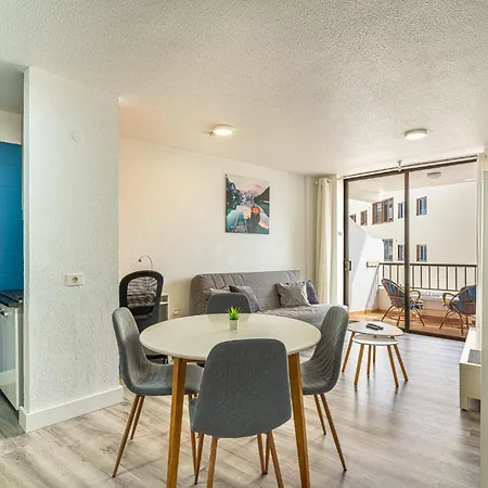 Apartment As De Casas - Nirvana *